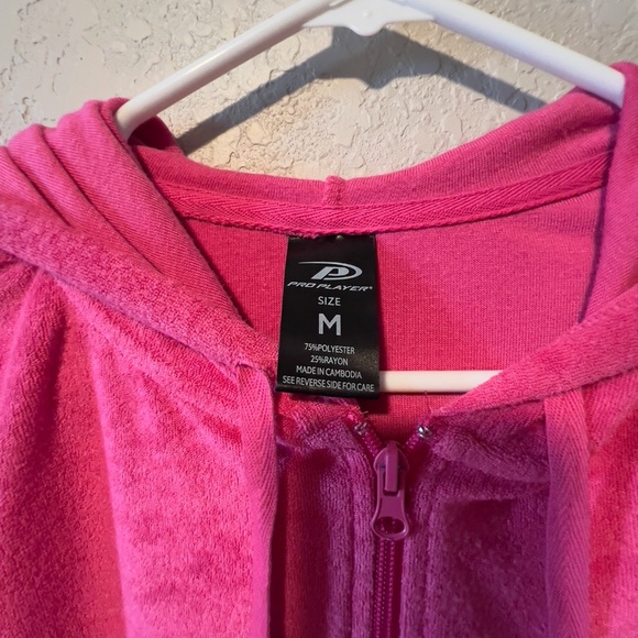 Vintage Style Bright Pink Zip-Up Hoodie with Rainbow Stripes - Picture 3 of 7